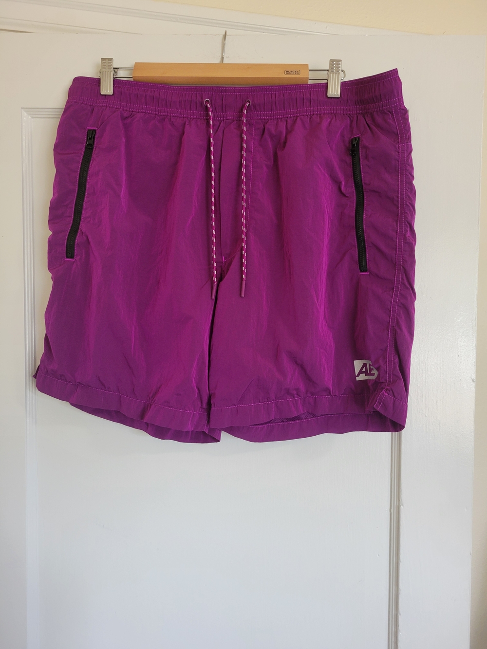 American Eagle Mens Nylon Running Jogger Shorts